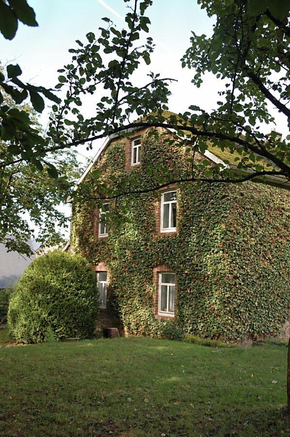 Ruhiges, Gemuetliches Ferienhaus Mit Grossem Garten Waimes Exterior photo